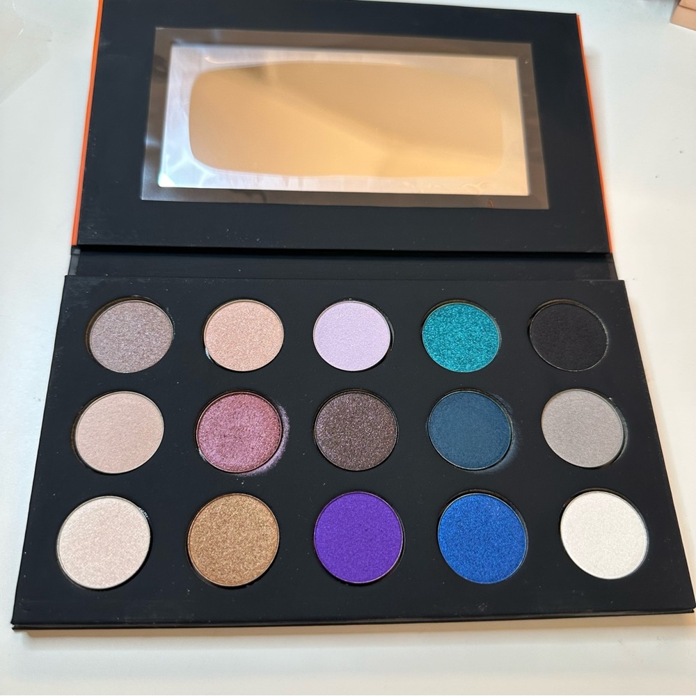 Makeup Forever 15 pan Artist Eyeshadow Palette Limited Edition Rare